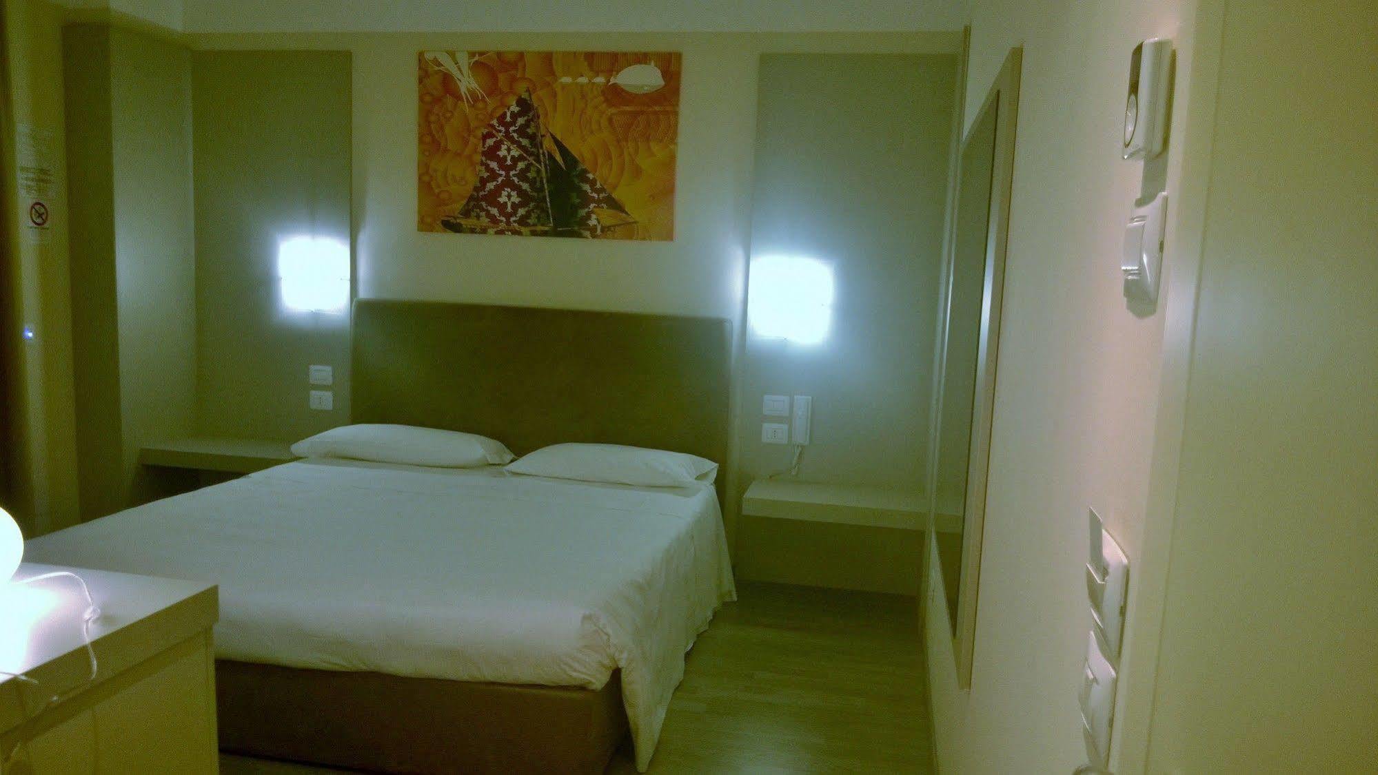 Hotel Motel Piu' Vaiano Cremasco Экстерьер фото